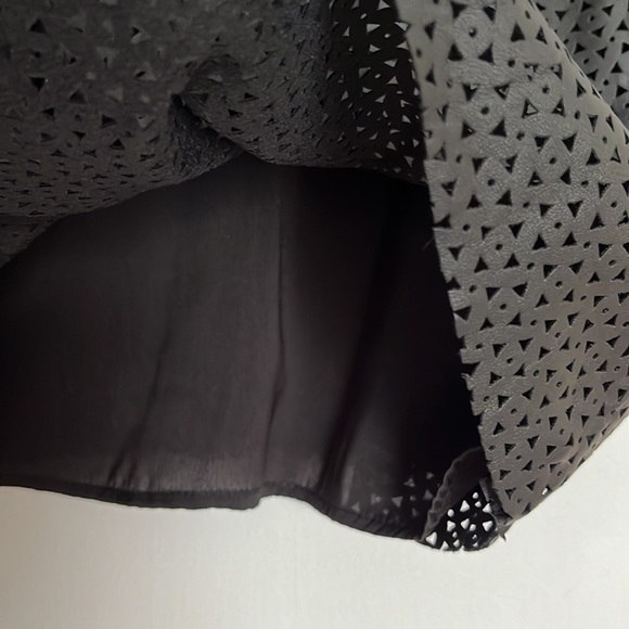 H&M BLACK CAMISOLE NWOT - Picture 6 of 9